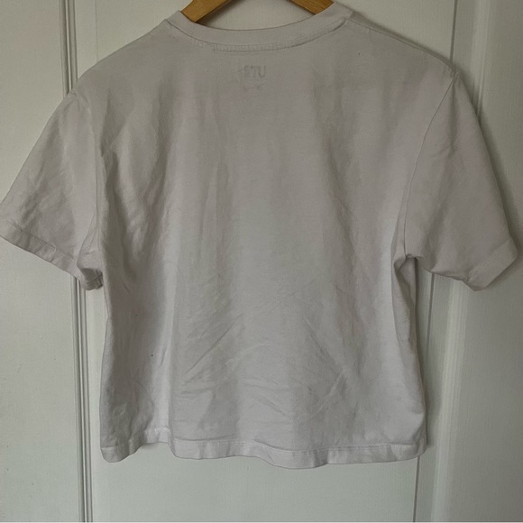 Uniqlo crop tee size M - Picture 5 of 7